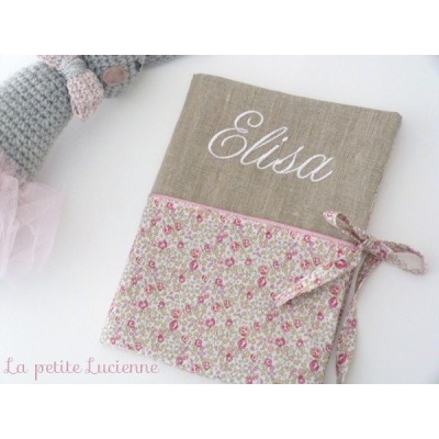 Protège carnet de santé personnalisé Liberty Capel rose nude tissu blanc  partie haute