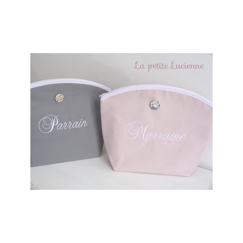 Cadeau pour parrain ou marraine: Trousse brodée