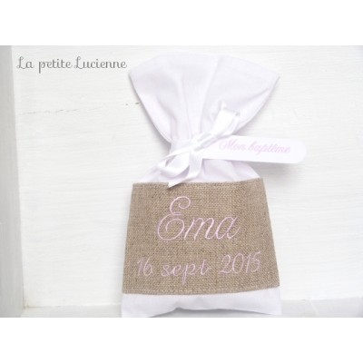 Sachet brodé prénom+date: Lin naturel brodé parme