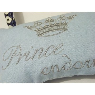 Prince et princesse endormie: coussin de porte en liberty et lin