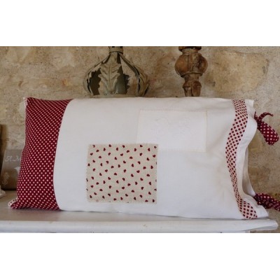 LINEN ROUGE: housse de coussin en linge ancien