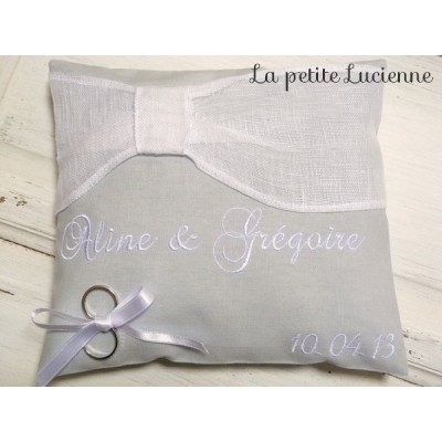 Coussin de mariage, coussin alliance en lin et voile de lin brodé